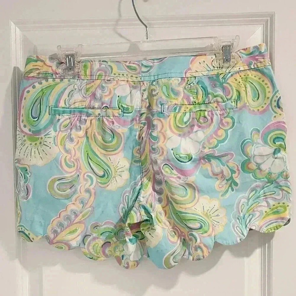 Lilly Pulitzer Buttercup shorts - 4 - Picture 2 of 6